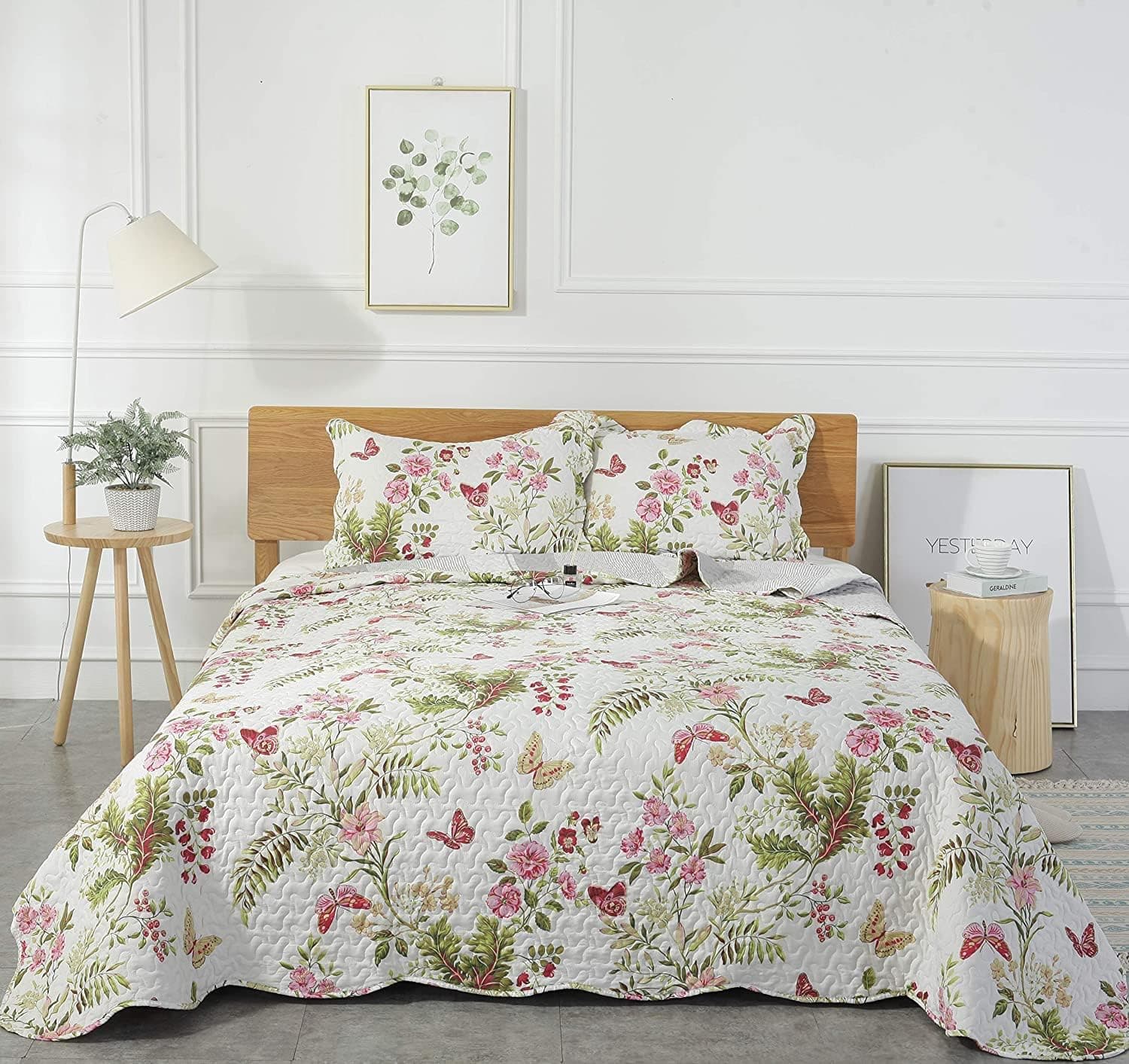 AYSW All Season Bedspread 3 PCS Revisible Printed Floral Lightweight Quilt Set Embroidered 230X250cm Bedspread Coverlets Bed Throw with 2 Shams Hypoallergenic Vintage Style (Double/King Pattern #2)