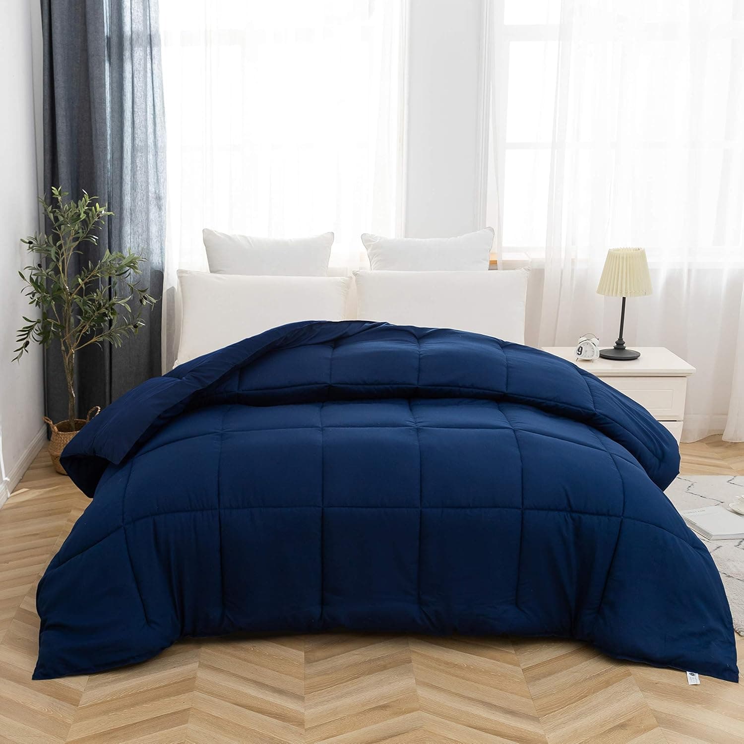 AYASW Comforter Only Brushed Microfiber Warm Fluffy Duvet Lightweight Queen Size for All Season Navy Blue