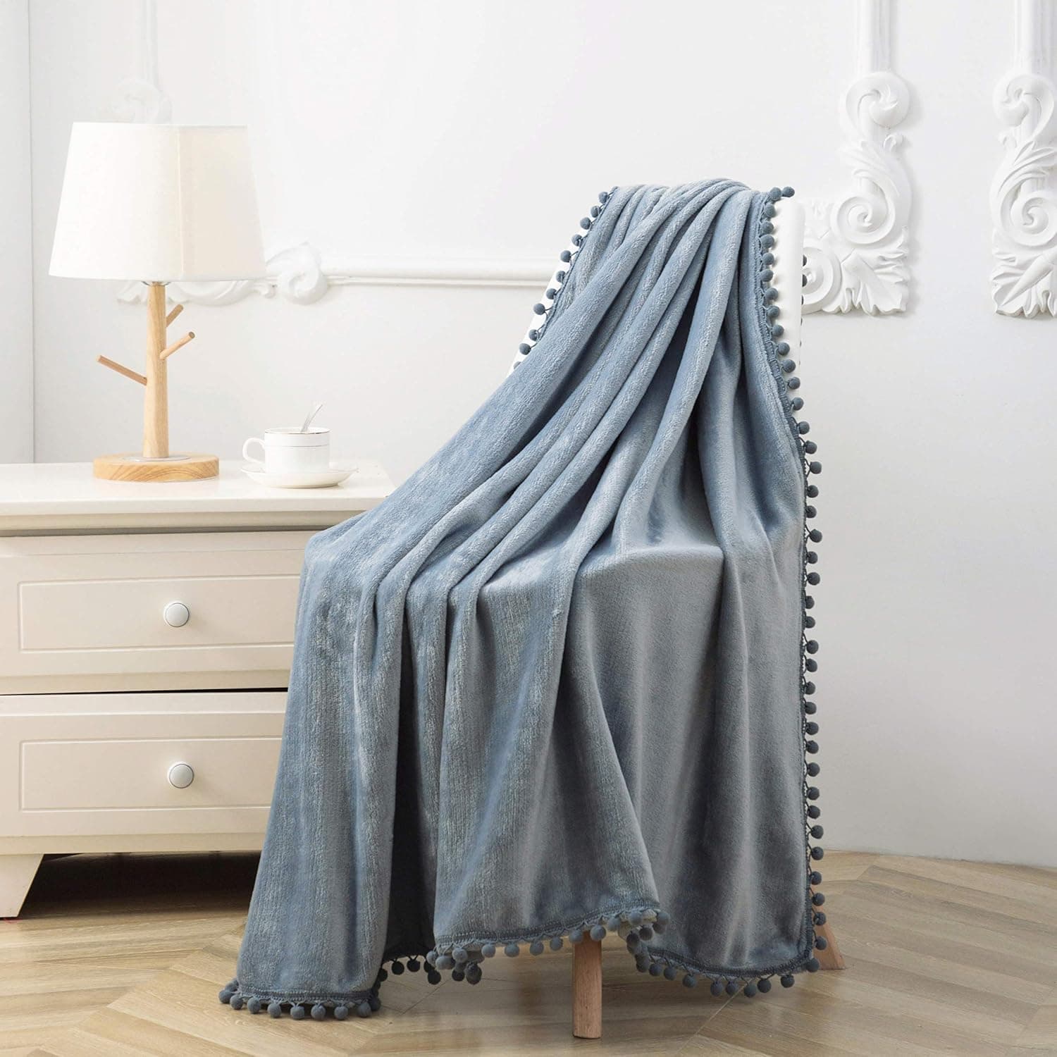 AYSW Flannel Blanket Twin Size Grey Super Soft with Decorative Pompom Balls 300 GSM Ultra Warm and Fluffy Multifunction Blanket for Couch Bed Seat Travel