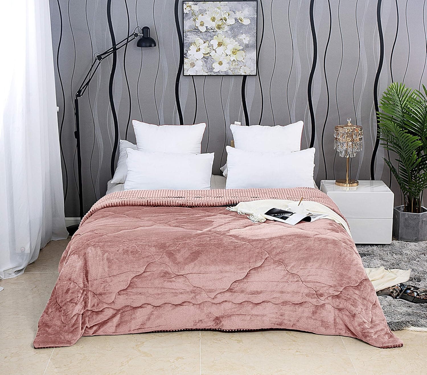 AYSW Duvet Flannel 4 Saisons 220x240cm Hypoallergénique Rayures en Relief Duvet de Lit Vieux Pink Réversible 2 Personnes Edredon