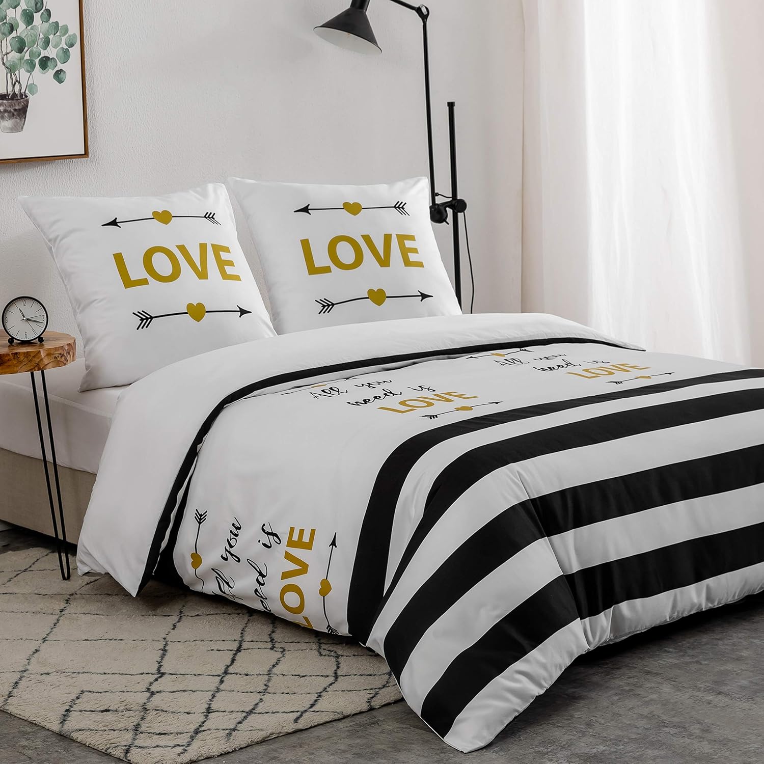 Winter 3-piece microfiber bedding 200x200cm +2 pillowcases 80x80cm (200 x 200 cm, Horizontal Black-White Stripes) 2