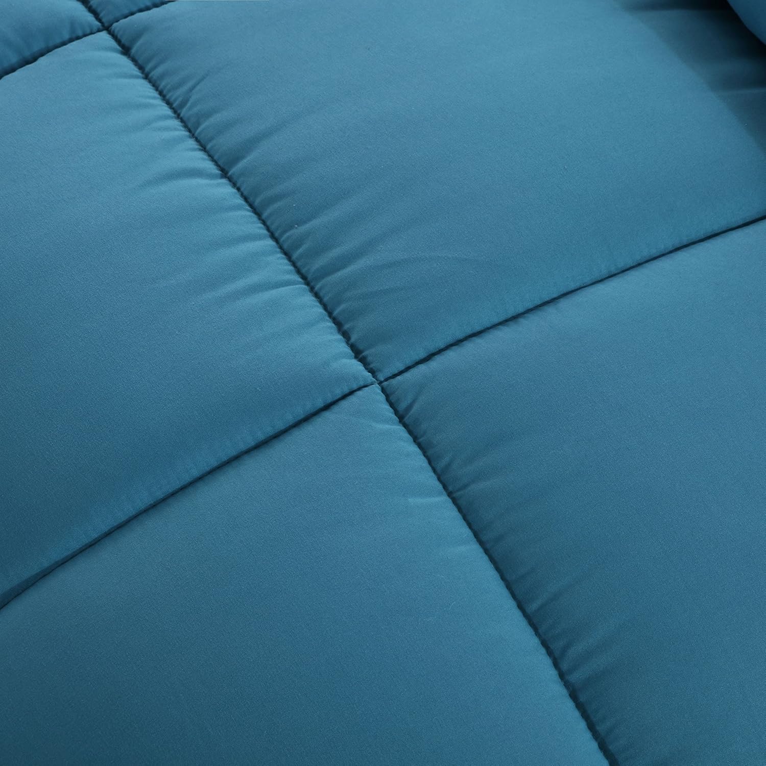 AYSW Comforter Twin Teal Ultra Warm Fluffy Down Duvet Lightweight Premium Brushed Microfiber 250GSM Soft and Comfortable Bicolor Turquoise 2