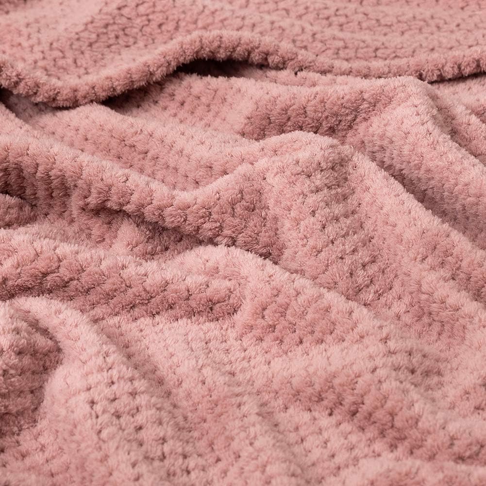 Blanket 150x200cm Pink Plaid Pompon Fleece Warm Soft Comfortable Bedspread Sofa Throw Fluffy thick flannel 4