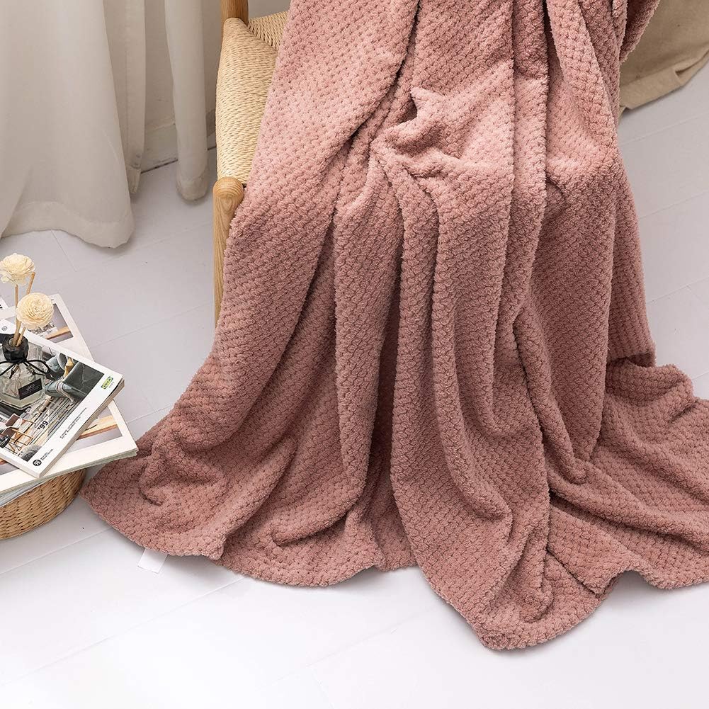 Blanket 150x200cm Pink Plaid Pompon Fleece Warm Soft Comfortable Bedspread Sofa Throw Fluffy thick flannel 3