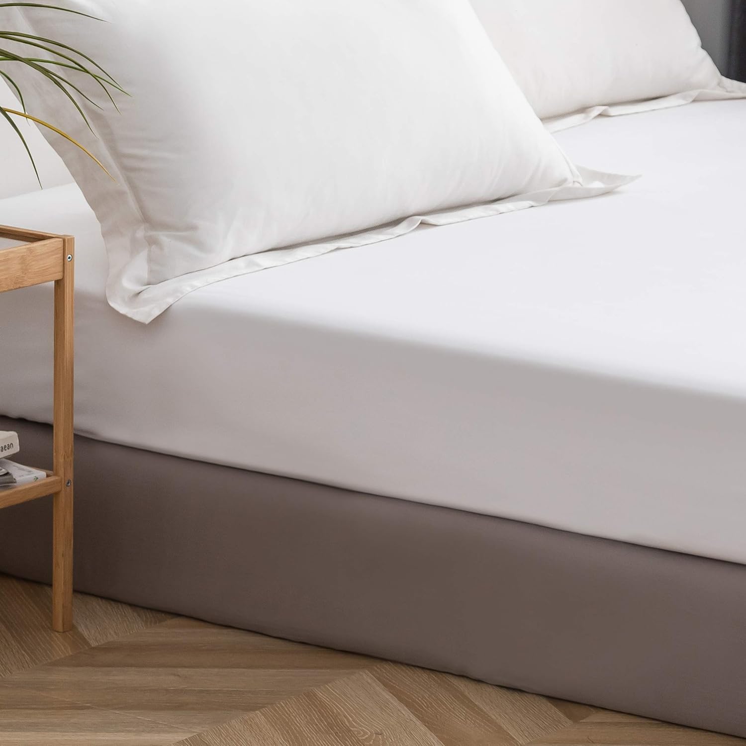 LS Fitted Bottom Sheet Only Premium Ultra-Soft Fade Resistant Brushed Microfiber Deep Pocket Full White 4