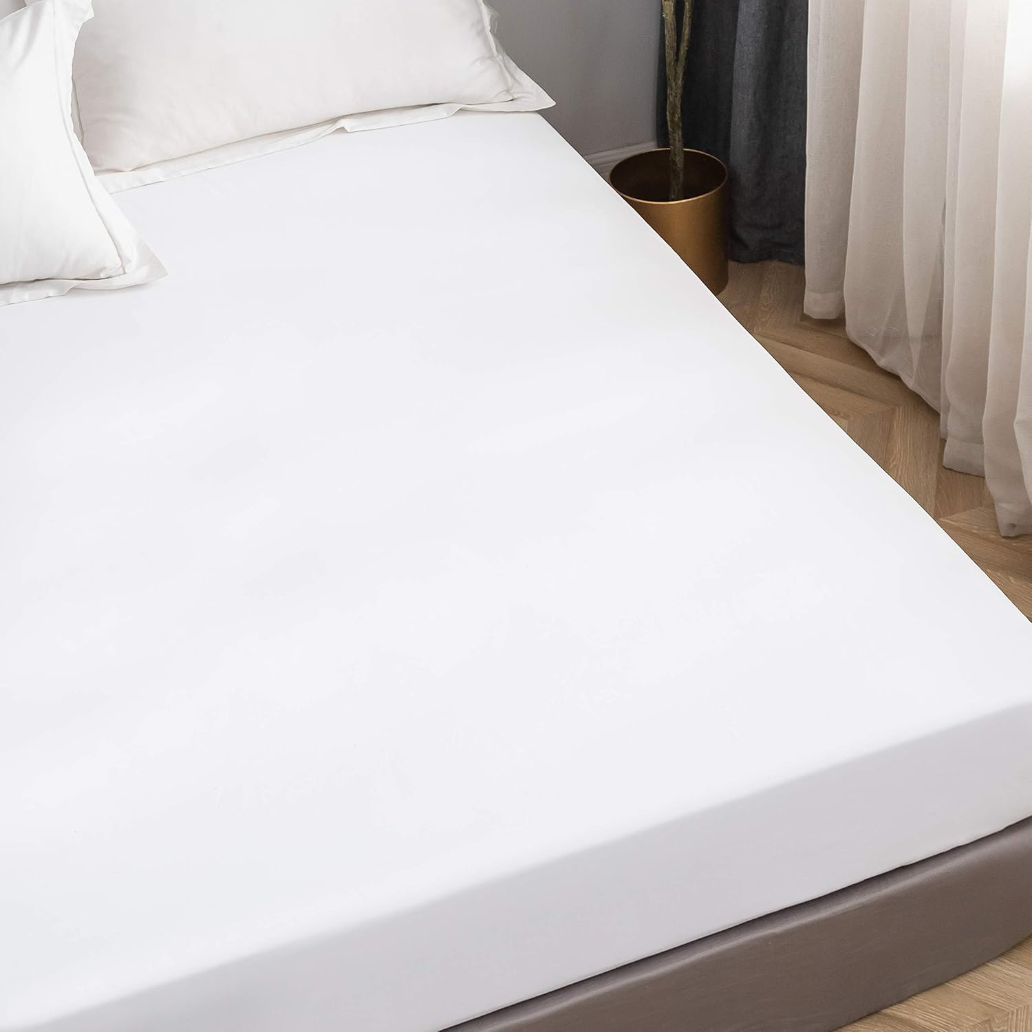 LS Fitted Bottom Sheet Only Premium Ultra-Soft Fade Resistant Brushed Microfiber Deep Pocket Full White 3