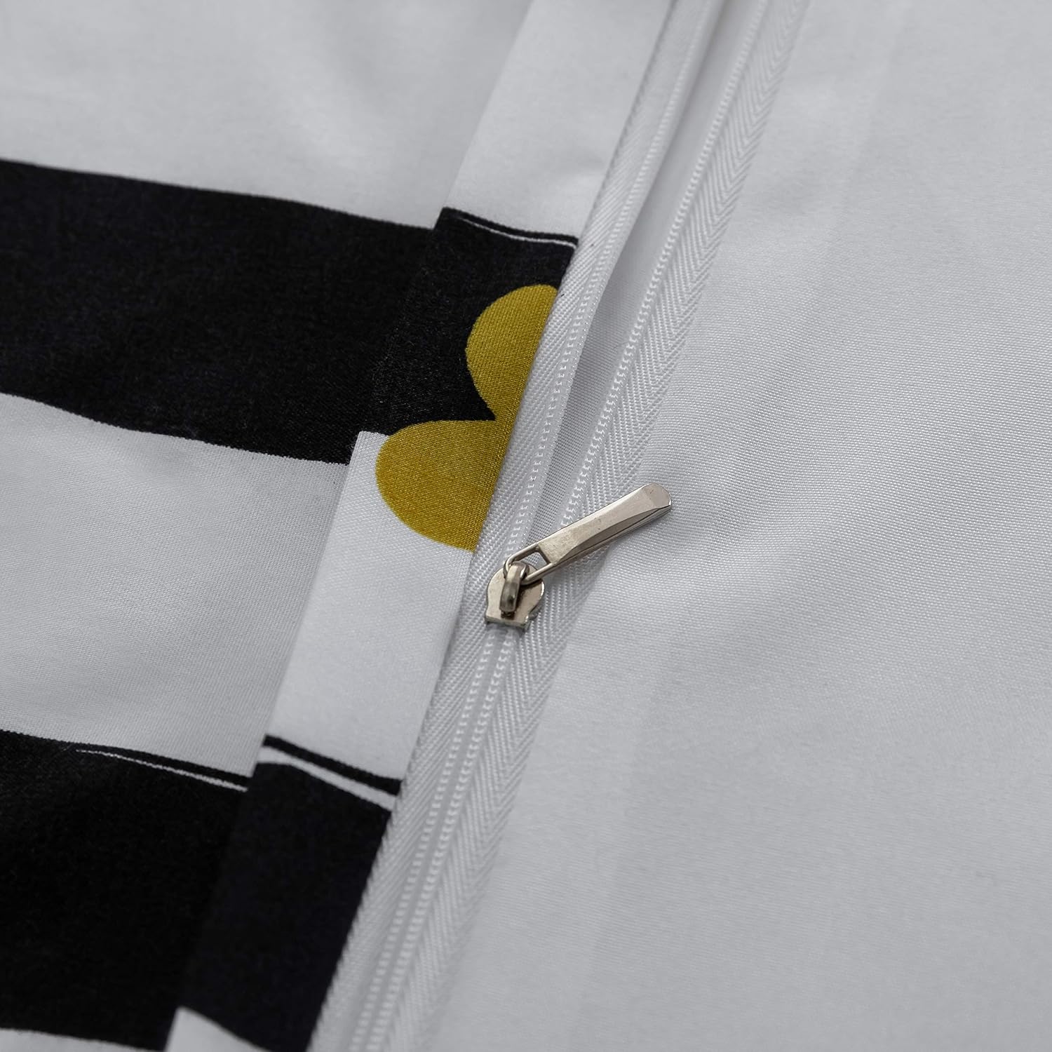 2-piece microfiber bedding 135x200cm +1 pillowcase 80x80cm Vertical Black-White Stripes 2