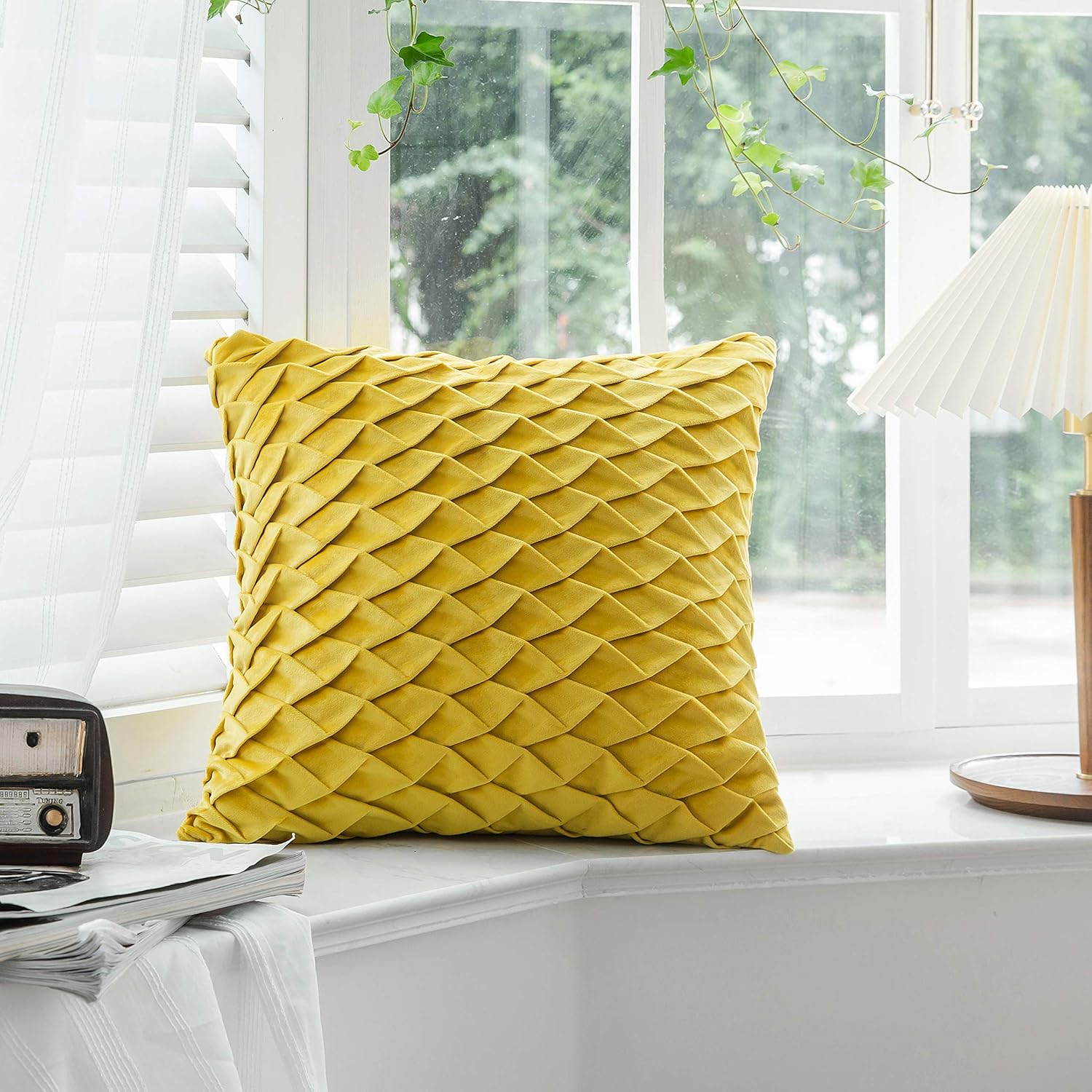 Cushion cover (45 x 45 cm, Lemon Yellow) 4