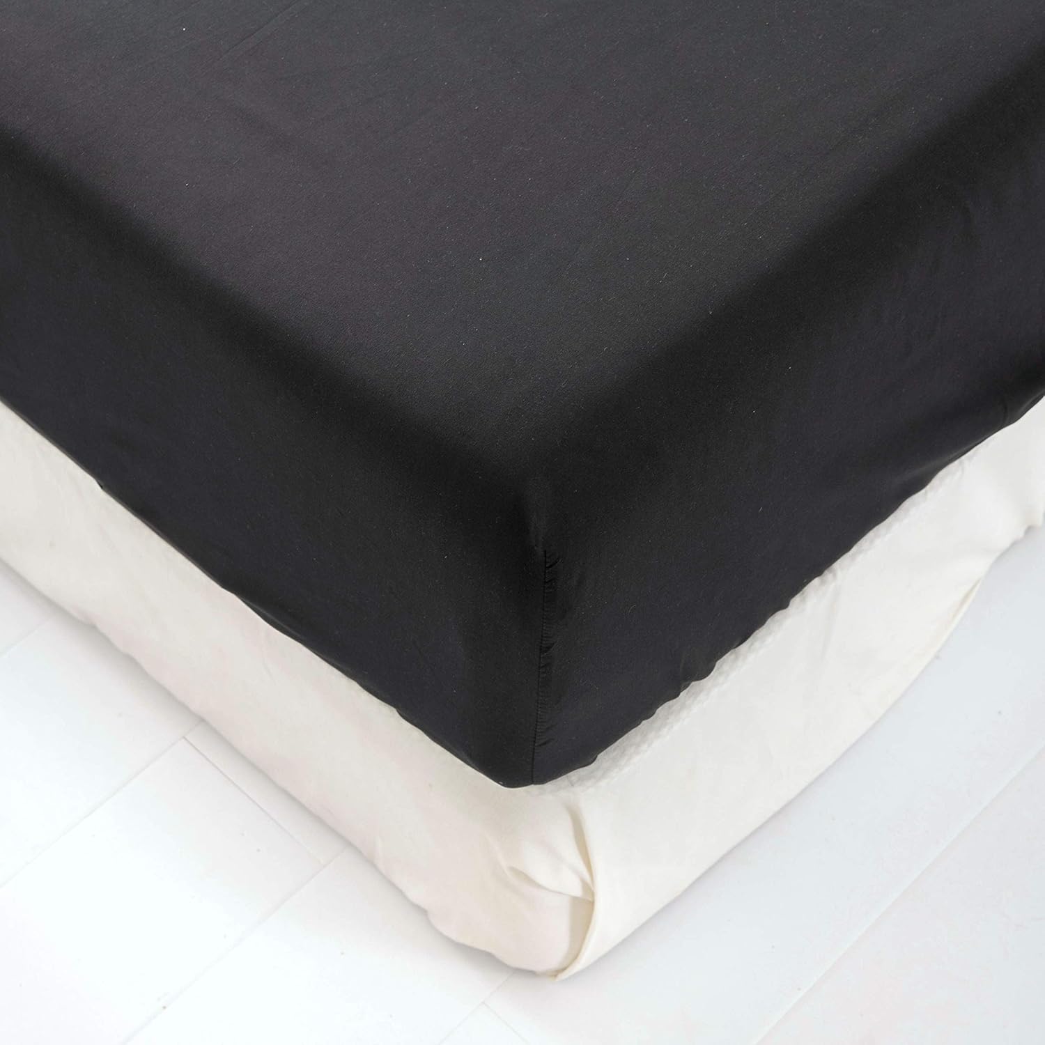 AYSW Fitted Sheet Black, 100% Soft Microfiber, 180 x 200 x 30 cm, High Quality Fitted Sheet 120g/m² 5