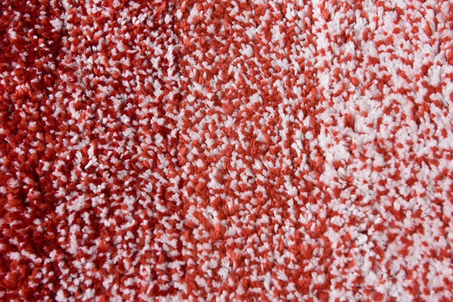 AYSW Badematte Badteppiche 20"x32" Luxuriöse weiche Shaggy-Mikrofaser-Oberfläche rutschfeste Indoor-Teppiche absorbierende Plüsch-Bodenmatten schnelltrocknend Gradient Red Maschinenwaschbar (Red to Blush) 7