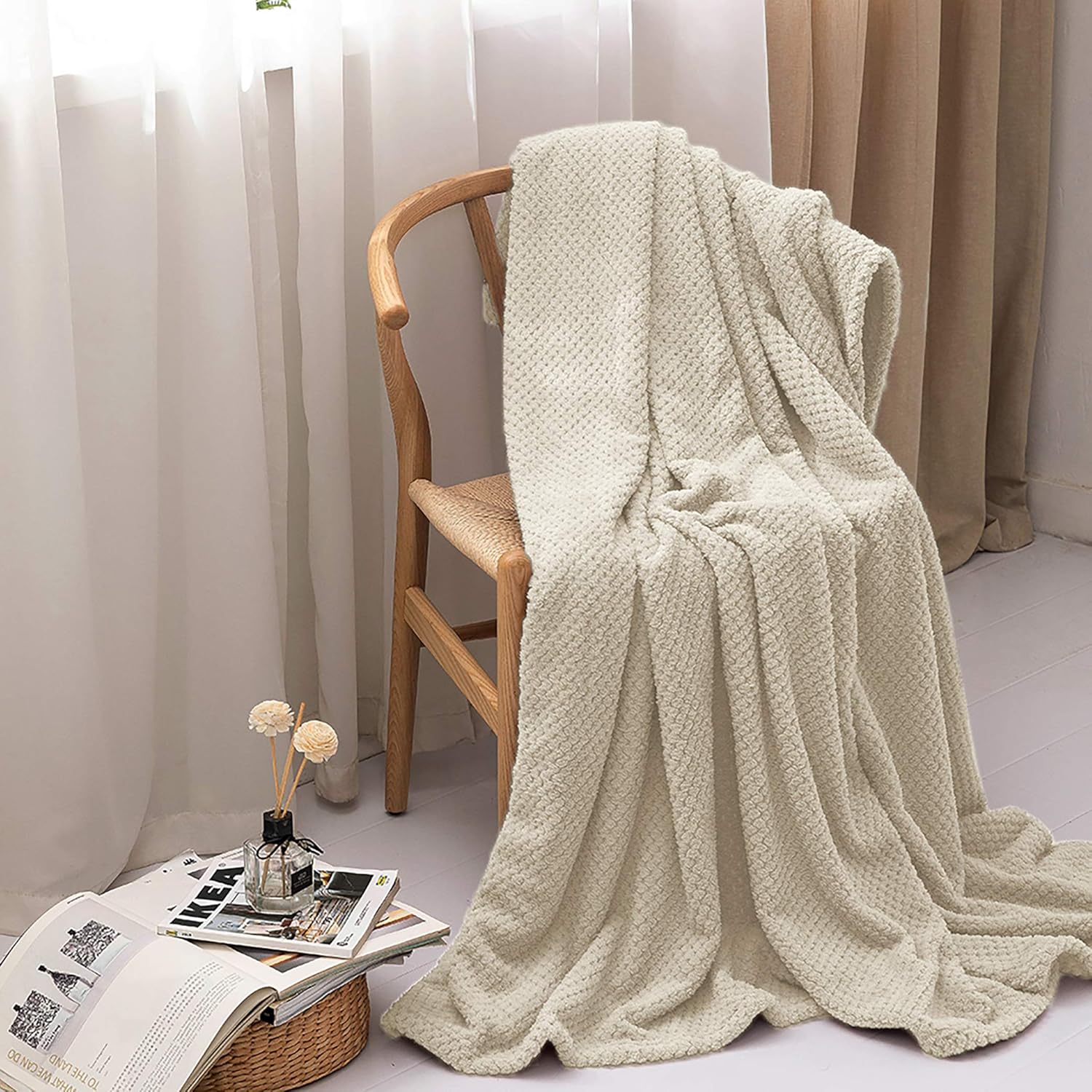Waffle Blanket Throws Teddy Bear Fleece Flannel Throws for sofa bed Blankets 150x200cm Fluffy Ball Warm Bed Throw for Sofa Cream 6