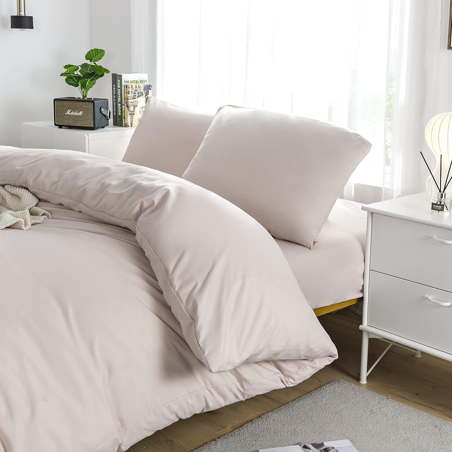 Microfiber Bedding 220x240 cm + 2X Pillowcase 80x80 cm - Soft Fluffy Duvet Cover Set, 3 piece, Beige 4
