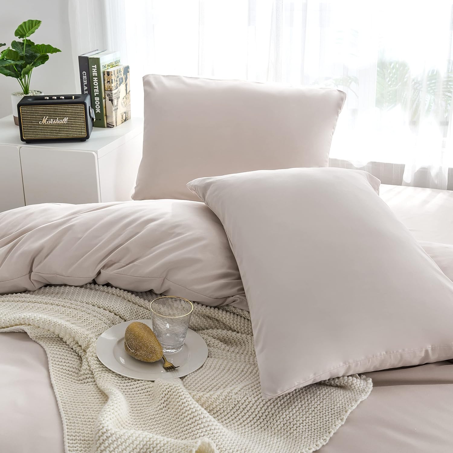 Microfiber Bedding 200x220 cm + 2X Pillowcase 80x80 cm - Soft Fluffy Duvet Cover Set, 3 piece, Beige 5