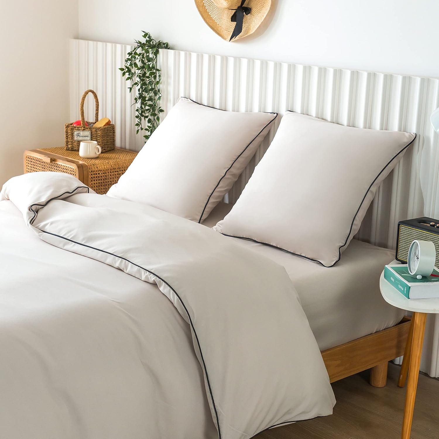Bed linen with piping 200x200 Beige 3