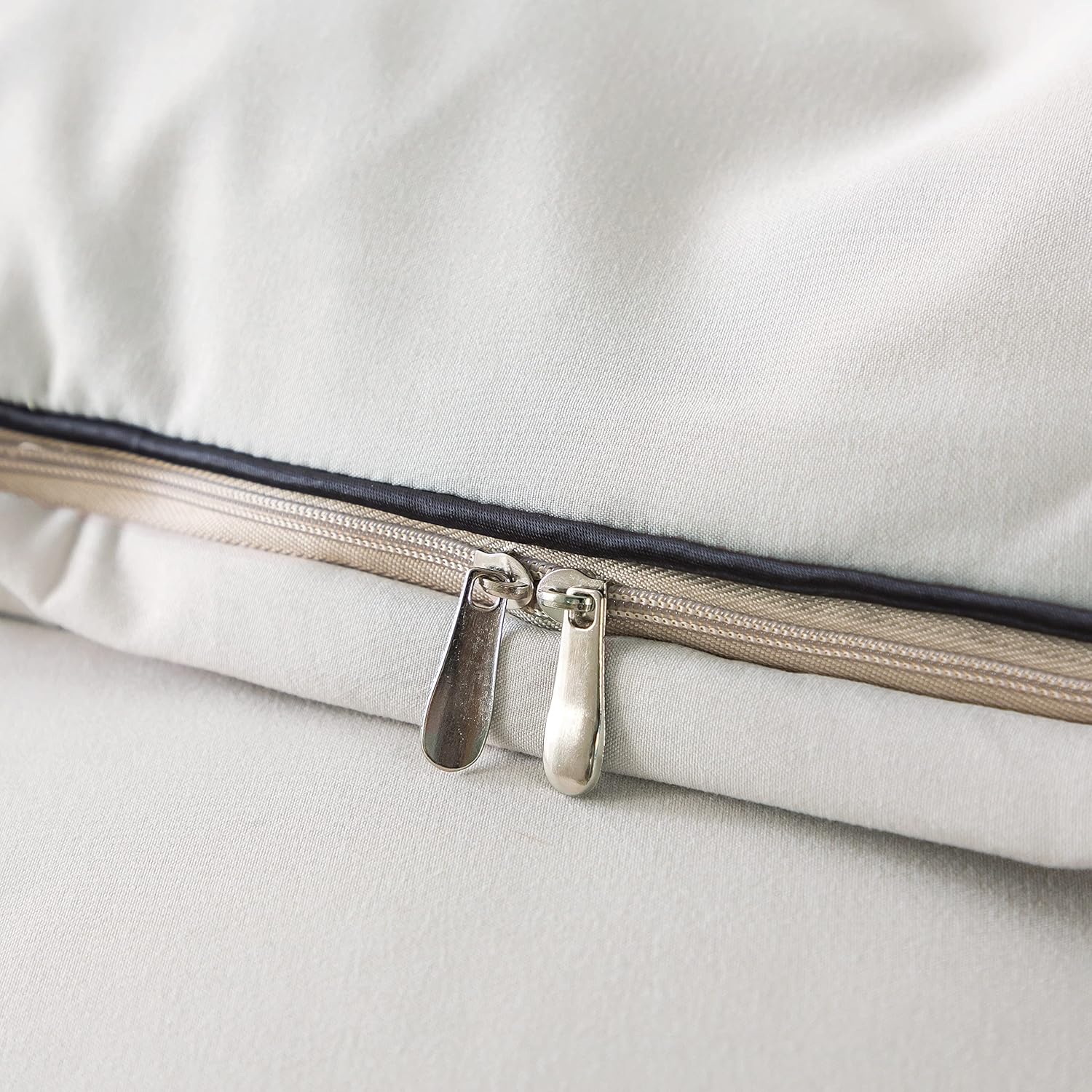 Bed linen with piping 200x200 Beige 4