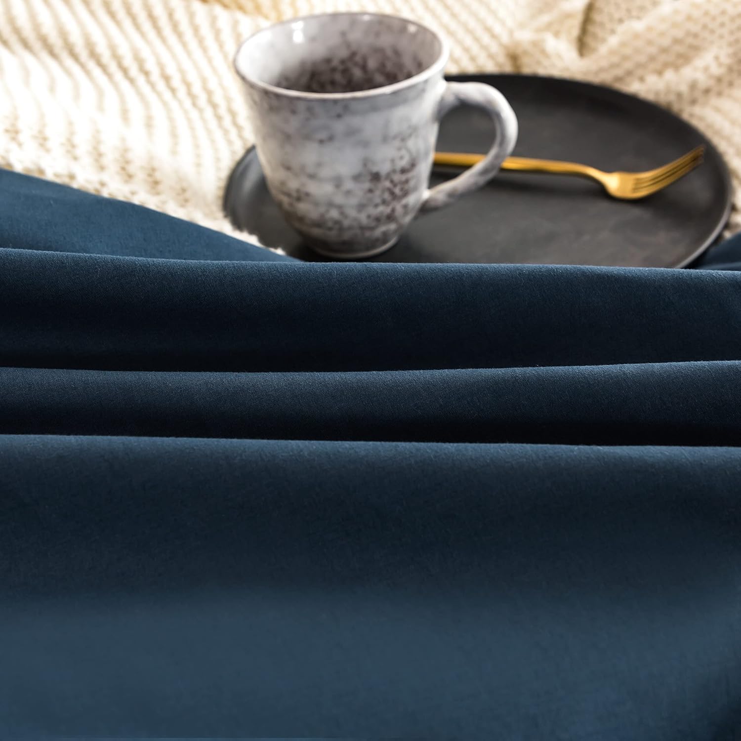 Bedding 200x200 cm Super Soft 100% brushed Microfiber with a quality of 110 g/m², 2 pillowcases 80x80 cm Navy Blue 5
