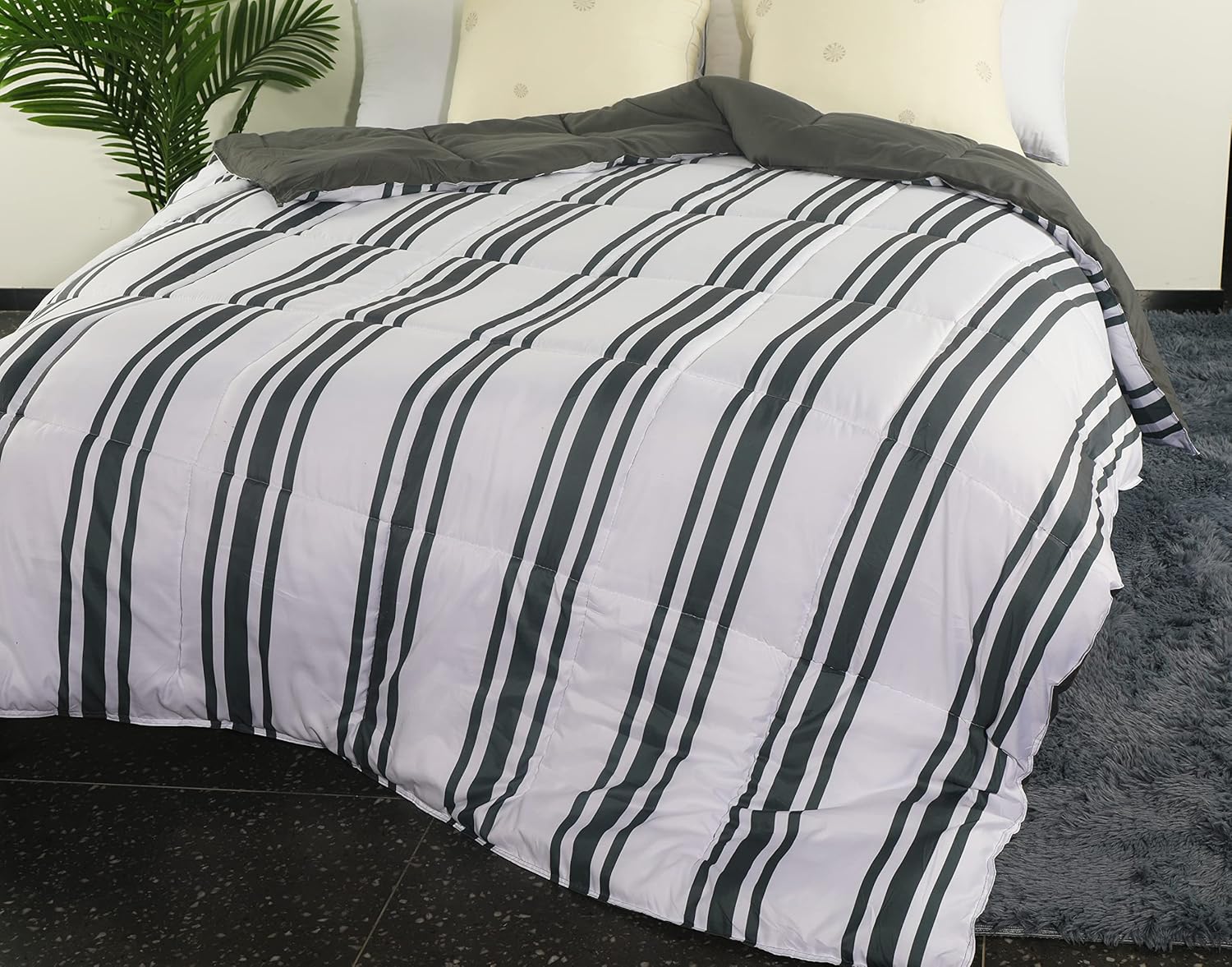 AYSW Bettdecke Zweifarbig Warm im Winter 220x240cm Hypoallergen Streifen Schwarz und Weiß Bettdecke Reversibel 2 Personen Bettdecke 3