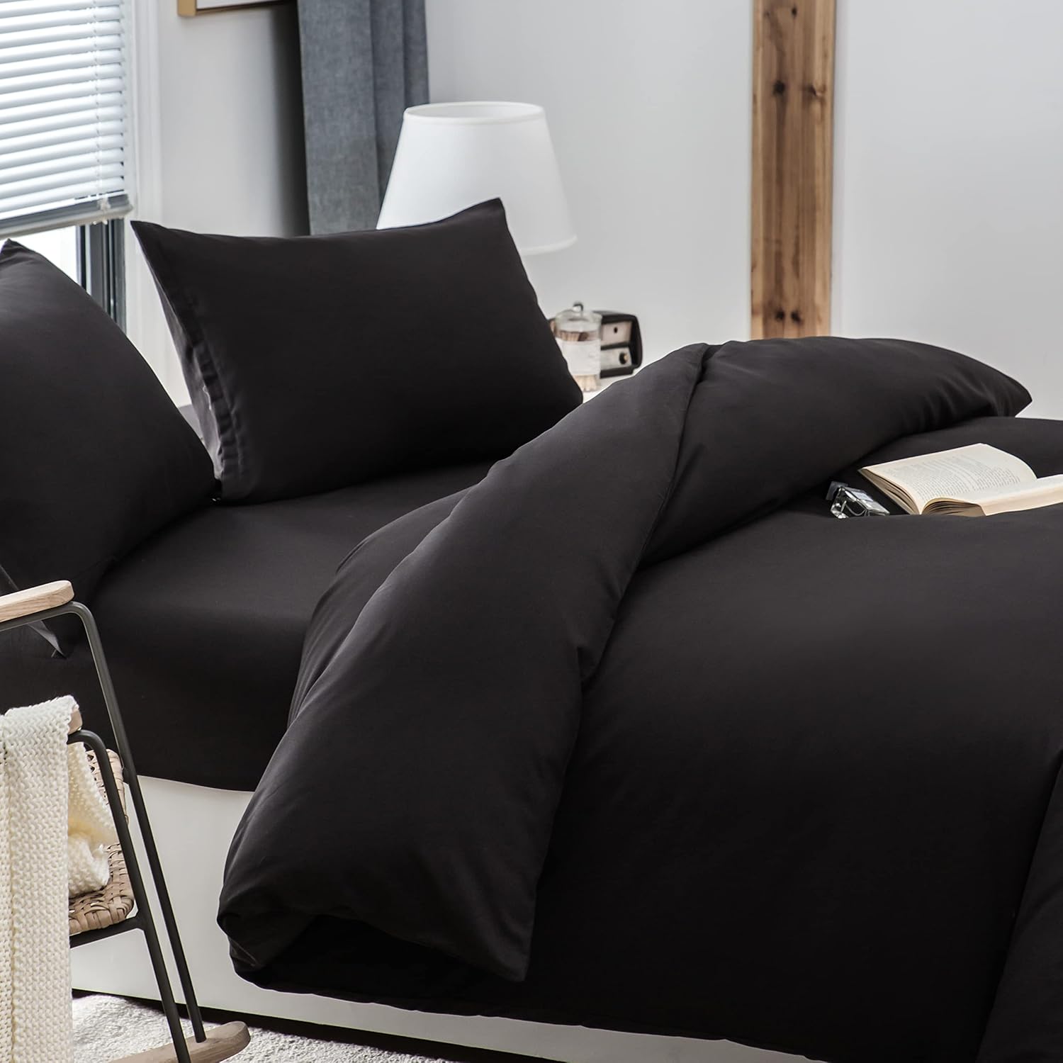 4 Piece Duvet Cover Set 200x200cm Double Zipper Black Fitted Sheet 140x190/200cm + 2 Pillowcases 65x65cm Adult Bedding Set for 2 Persons in Brushed Microfiber 7