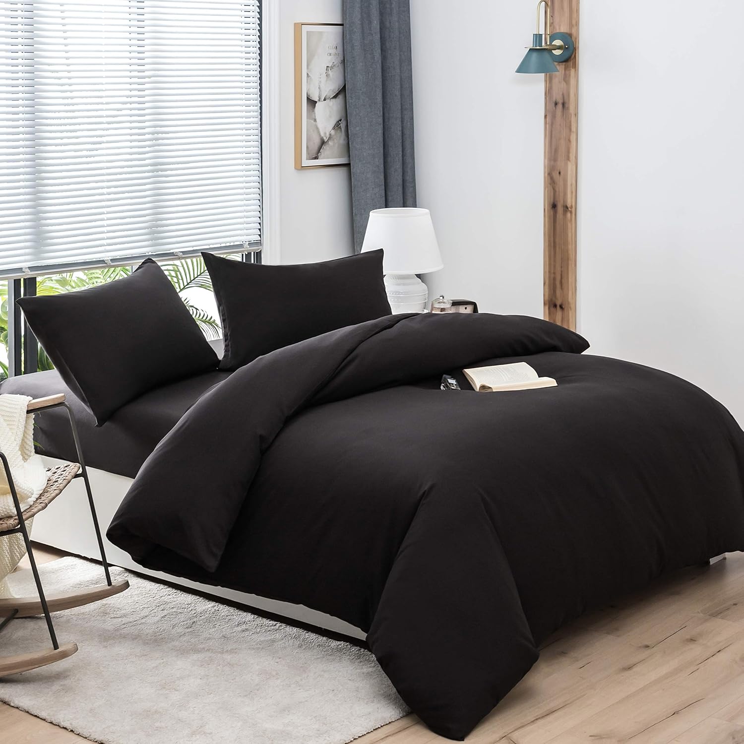 4 Piece Duvet Cover Set 200x200cm Double Zipper Black Fitted Sheet 140x190/200cm + 2 Pillowcases 65x65cm Adult Bedding Set for 2 Persons in Brushed Microfiber 3