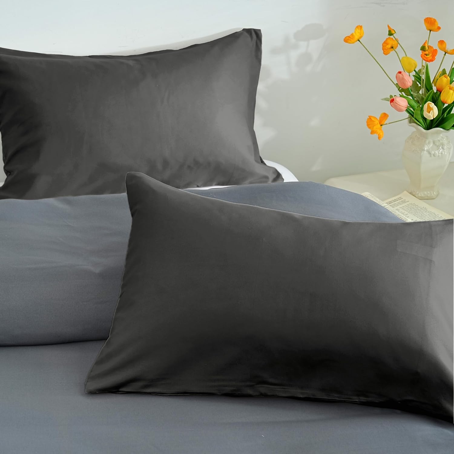 Set of 2 Lightweight Pillowcase 50x70 cm in Microfiber 80 Threads/cm² with Envelope Closure Pillowcase Pillow Protector Cushion Cover Soft and Washable 6
