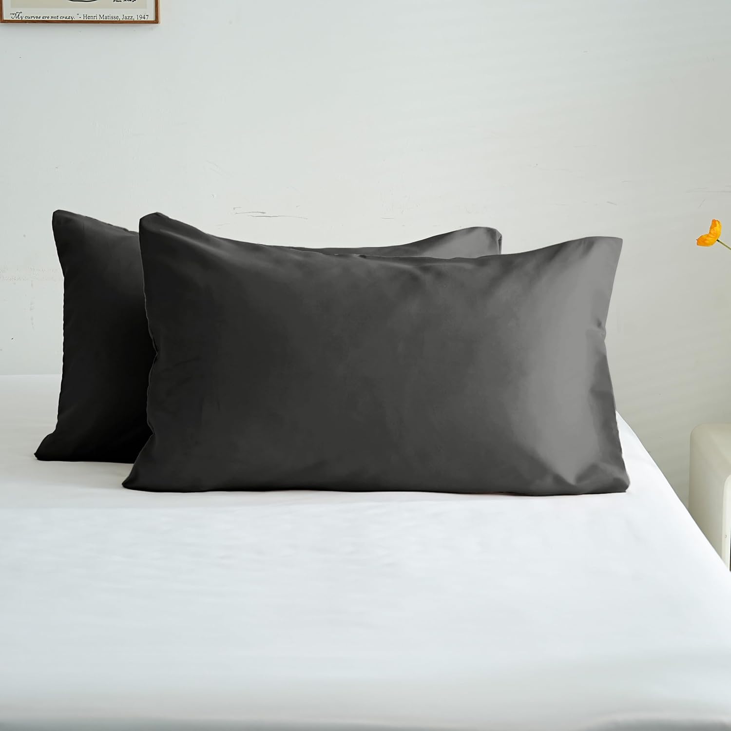 Set of 2 Lightweight Pillowcase 50x70 cm in Microfiber 80 Threads/cm² with Envelope Closure Pillowcase Pillow Protector Cushion Cover Soft and Washable 4