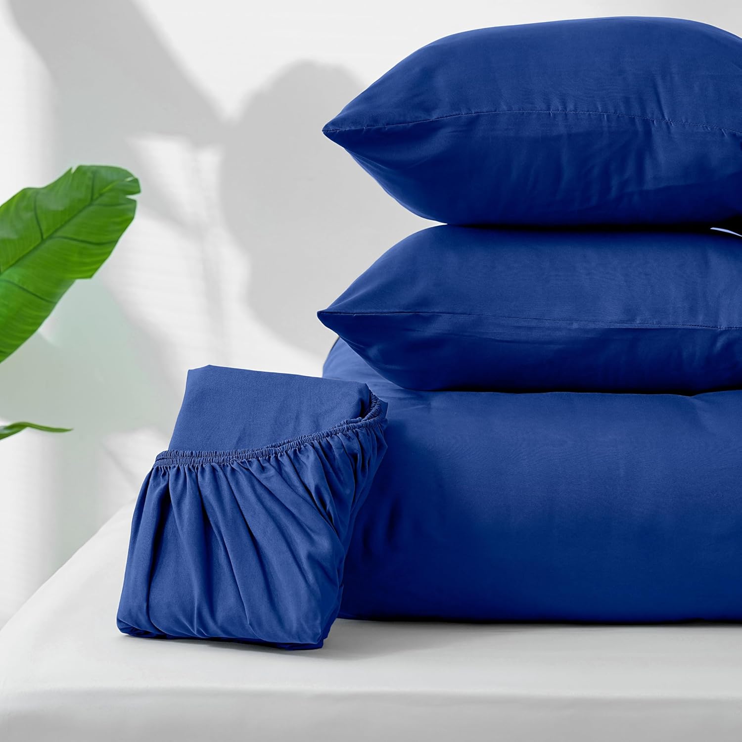 AYSW 4-Piece Bedding Set Duvet Cover 200x200cm + Fitted Sheet 160x200cm 30cm Pocket + 2 Pillowcases 65x65cm 2 Person Duvet Cover Set Light Blue 80 Threads/cm² Microfiber 9