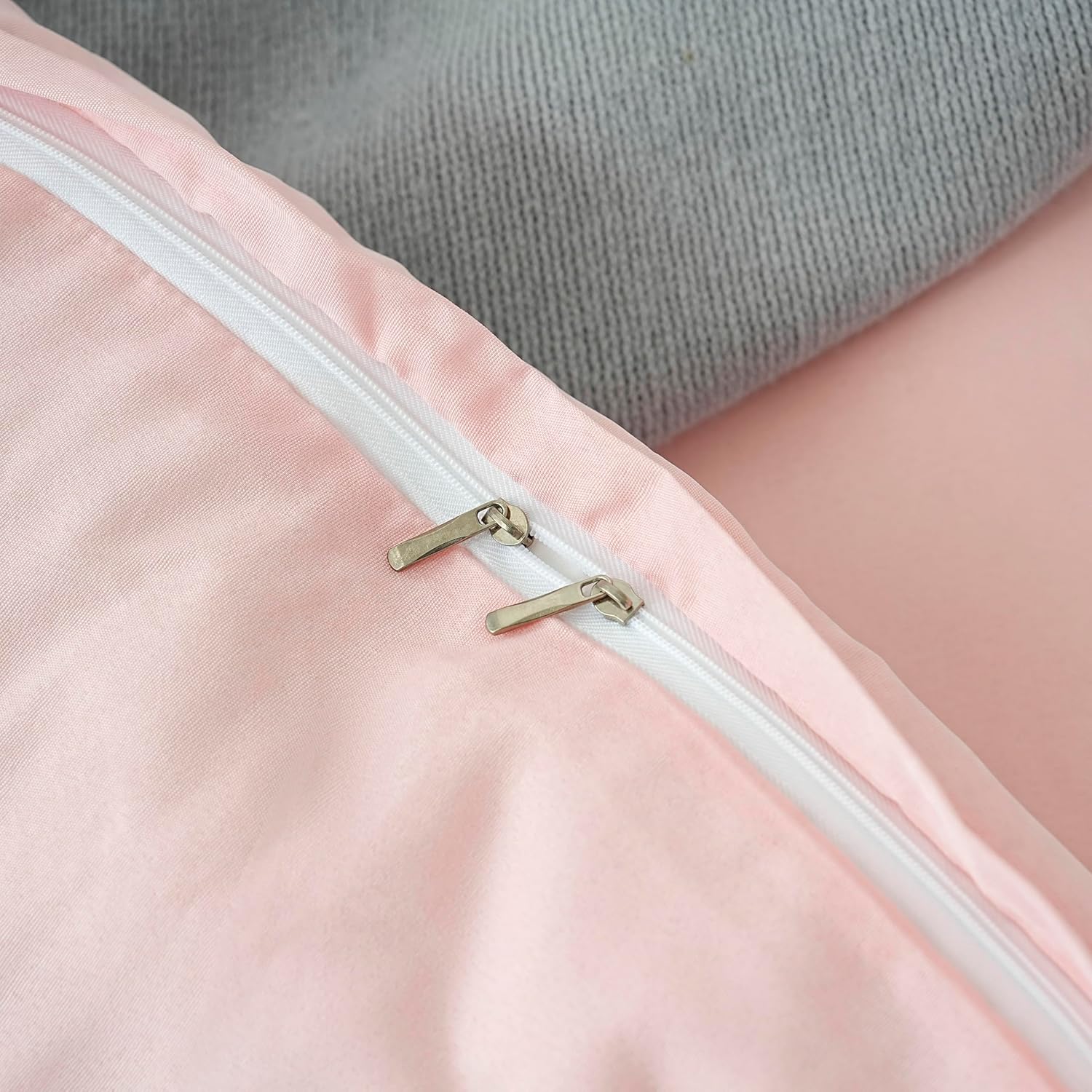 AYSW 4-Piece Bedding Set Duvet Cover 240x260cm + Fitted Sheet 180x200cm 30cm Pocket + 2 Pillowcases 65x65cm 2 Person Duvet Cover Set Light Pink 80 Threads/cm² Microfiber 6