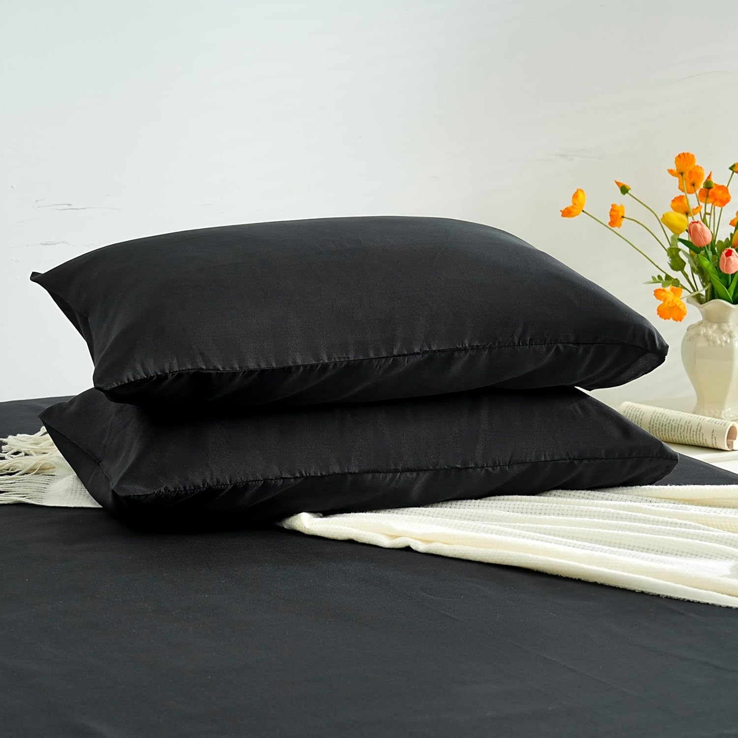 Lot 2 Taie d'oreiller Légère 50x70 cm en Microfibre 80 Fils/cm² avec Fermeture Enveloppe Housse d'oreiller Protection d'oreiller Housse de Coussin Douce et Lavable 4