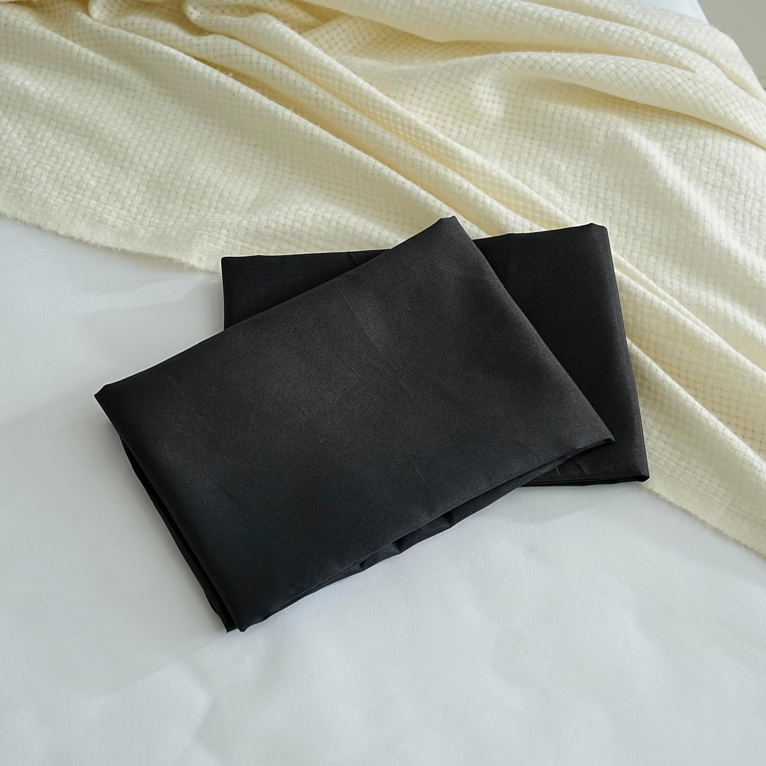 Lot 2 Taie d'oreiller Légère 50x70 cm en Microfibre 80 Fils/cm² avec Fermeture Enveloppe Housse d'oreiller Protection d'oreiller Housse de Coussin Douce et Lavable 9