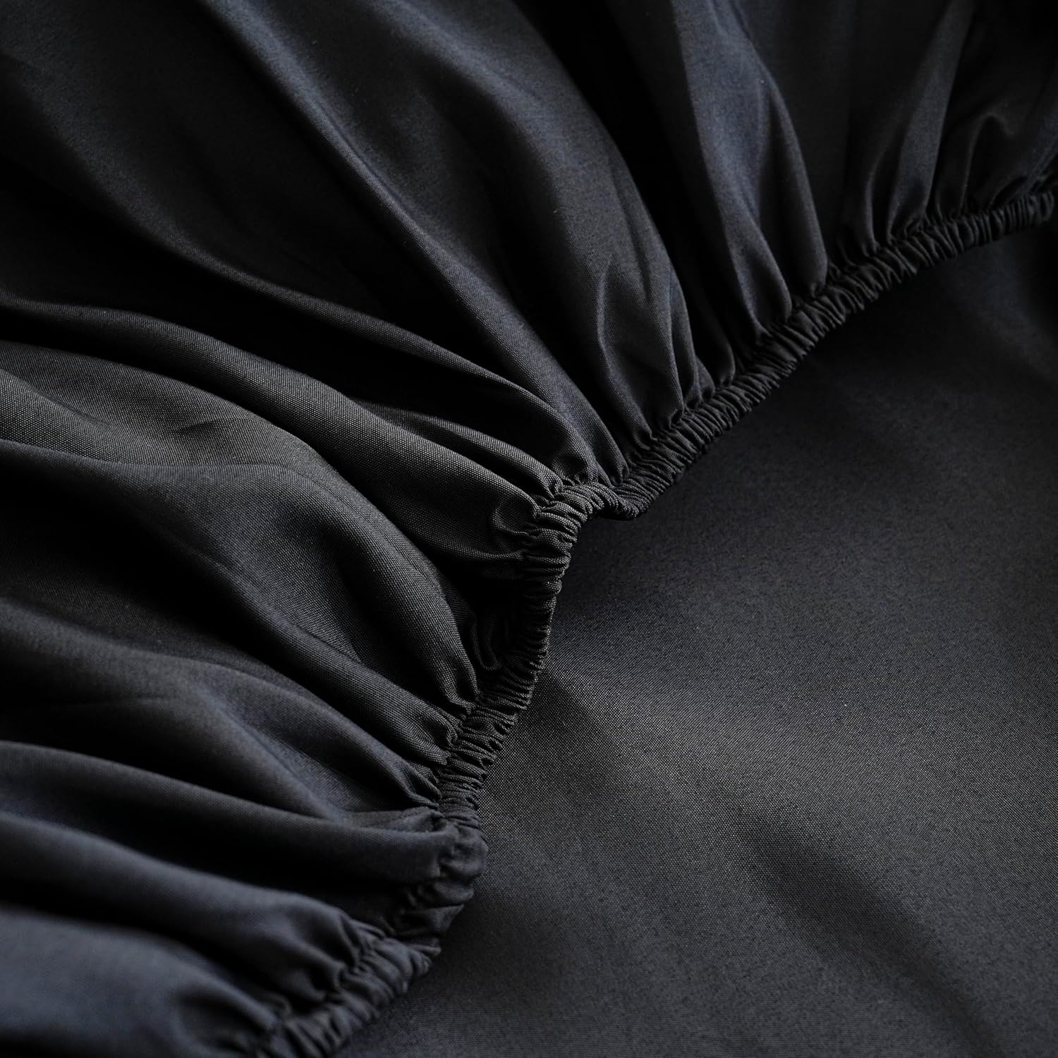 AYSW 4-teiliges Bettwäsche-Set für Erwachsene Bettbezug 240x260cm+Spannbettlaken 160x200+2 Kissenbezüge 65x65cm Schwarz Normal 80 Fäden/cm² Bettbezug für 2 Personen mit Reißverschluss 6