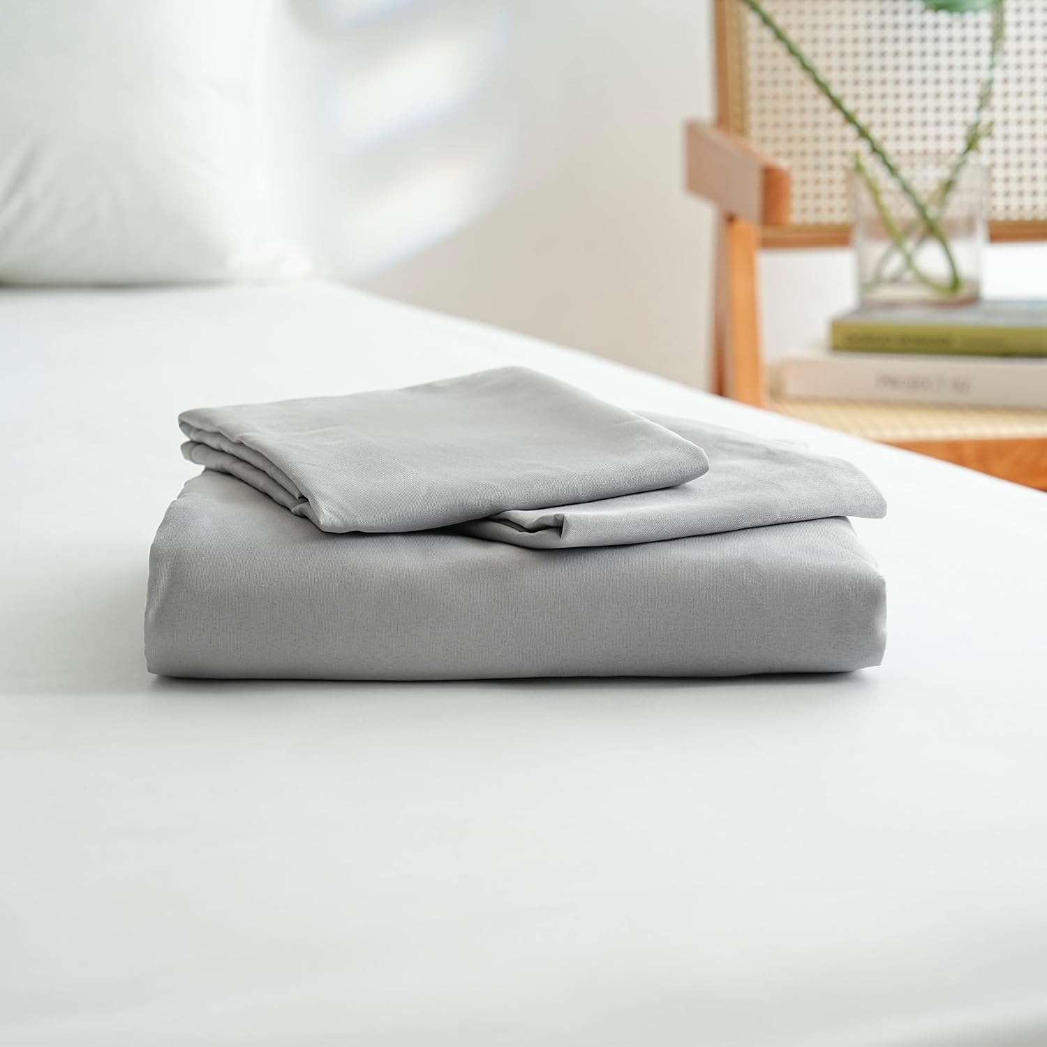 AYSW Duvet Cover 200x200cm+2 Pillowcases 65x65cm Light Grey Standard Adult 2 Person Bedding Set 80 Threads/cm² in Microfiber Duvet Cover Set 7