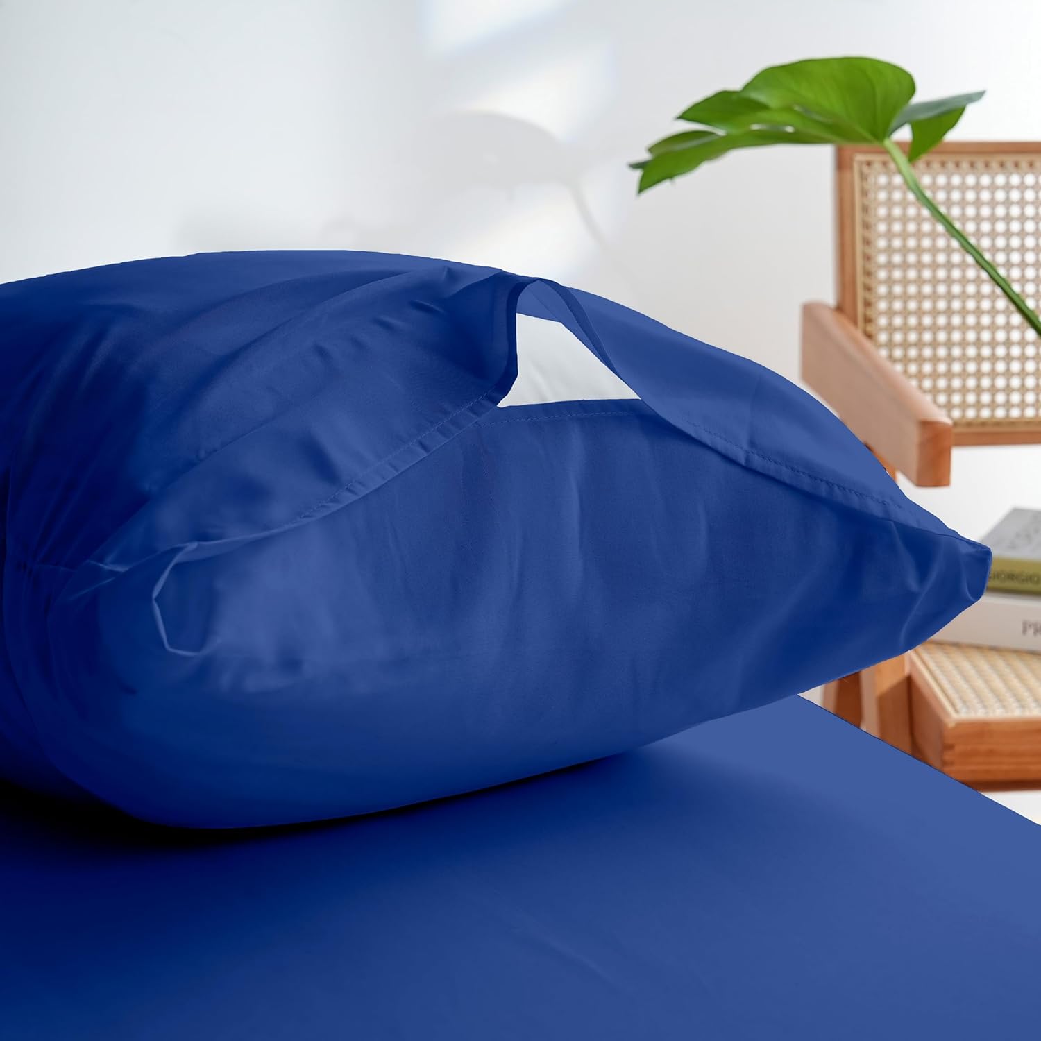 AYSW Duvet Cover 200x200cm+2 Pillowcases 65x65cm Dark Blue Standard Adult 2 Person Bedding Set 80 Threads/cm² in Microfiber Duvet Cover Set 4