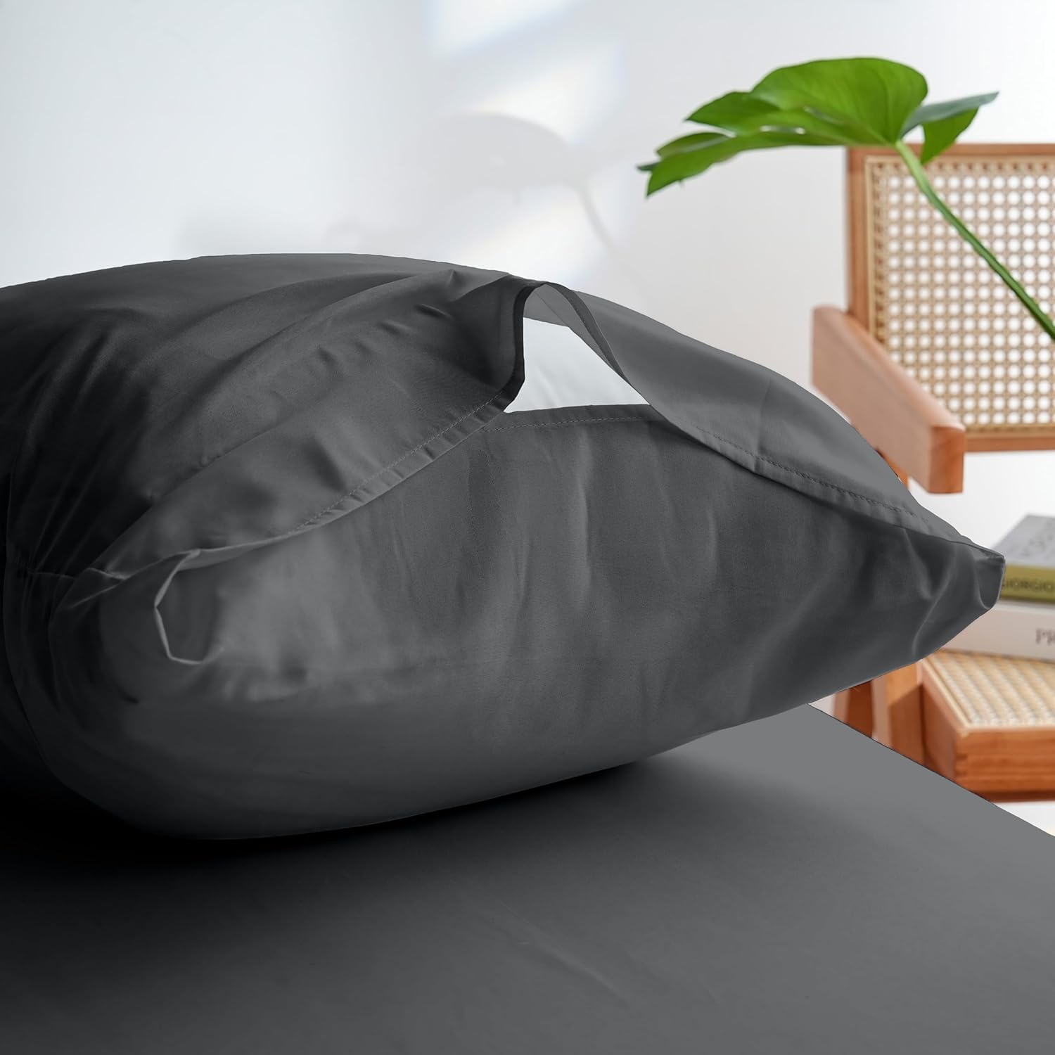 AYSW Duvet Cover 200x200cm+2 Pillowcases 65x65cm Dark Grey Standard Adult 2 Person Bedding Set 80 Threads/cm² in Microfiber Duvet Cover Set 4