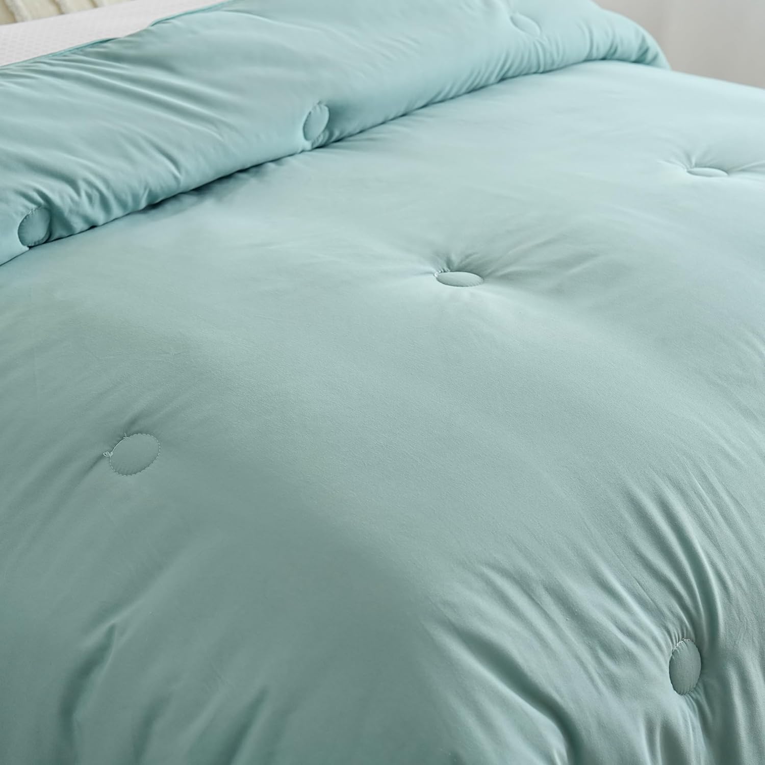 AYSW Two-Tone Duvet Warm in winter 450g/m² Thick 200x200cm Light Green Cream Light Grey White Reversible Bed Duvet Comforter 5
