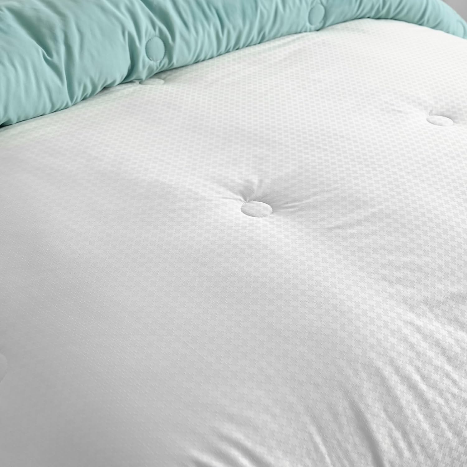 AYSW Two-Tone Duvet Warm in winter 450g/m² Thick 200x200cm Light Green Cream Light Grey White Reversible Bed Duvet Comforter 6
