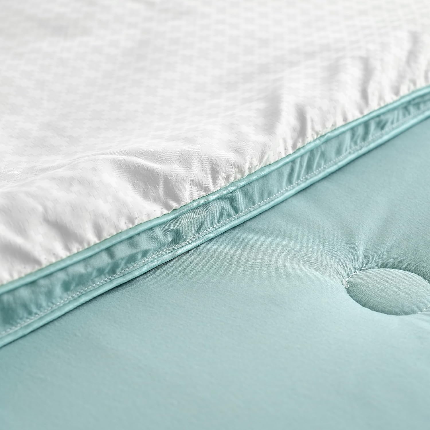 AYSW Two-Tone Duvet Warm in winter 450g/m² Thick 200x200cm Light Green Cream Light Grey White Reversible Bed Duvet Comforter 7