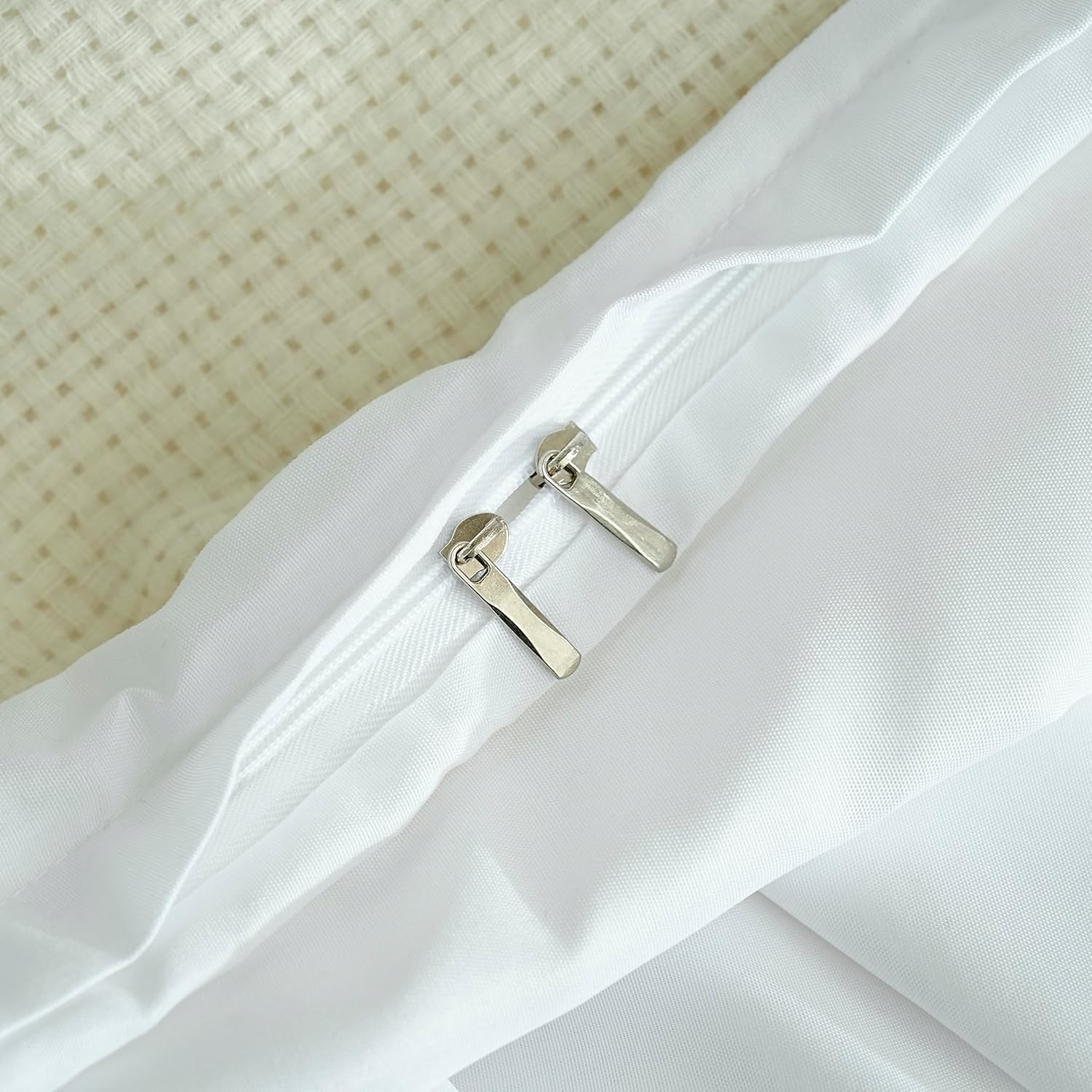 Lightweight Duvet Cover Sets 220x240 cm Zipper 3 Pieces Microfiber 80 Threads/cm² + 2 Pillowcases 65x65 cm Adult 2 Person Bedding Set Soft Bedding Set 6