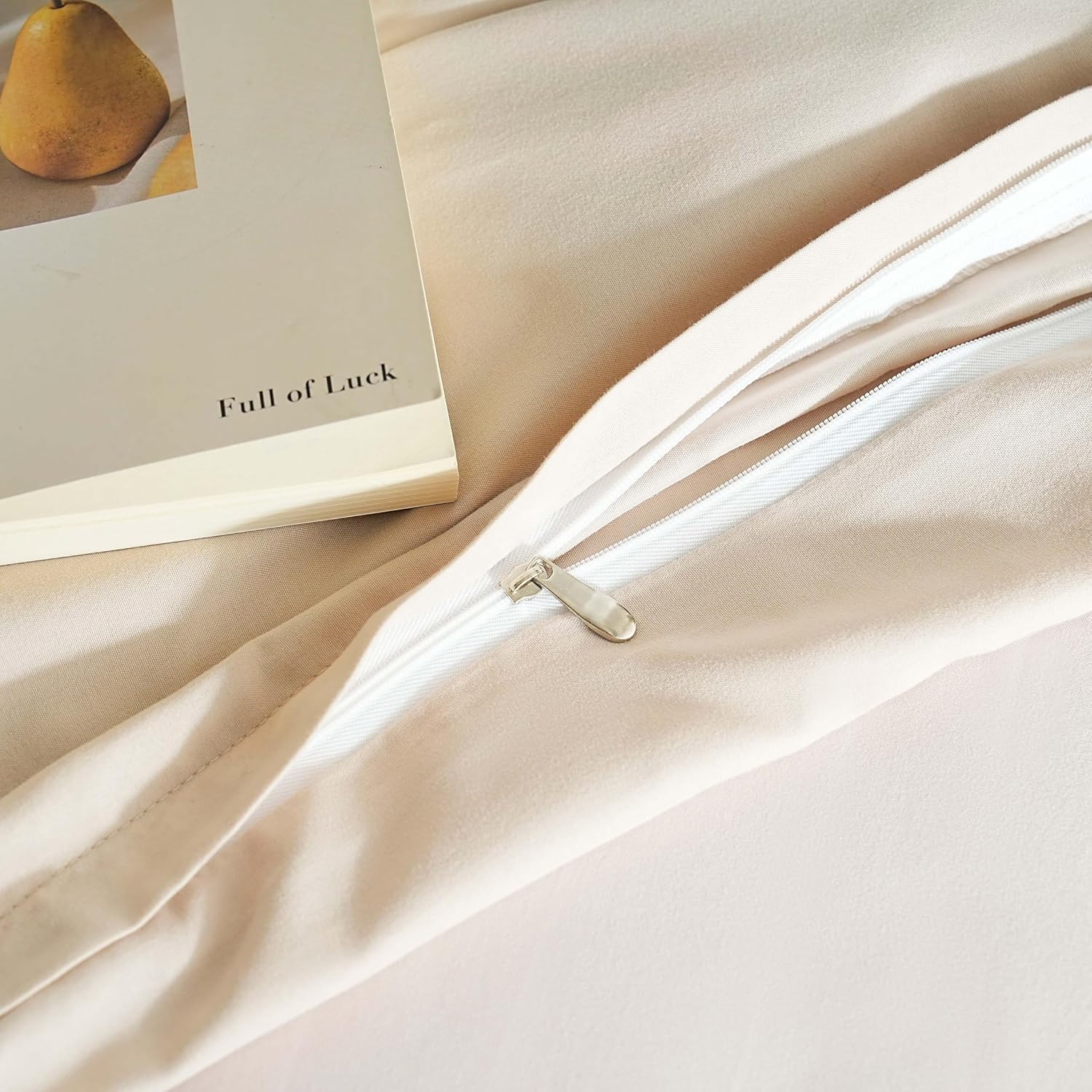 AYSW Warm Zippered Pillowcases 50X75 cm 2 Pack-Super Soft Breathable Brushed Microfiber Pillow Cases Cover for Hair and Skin Cream 4
