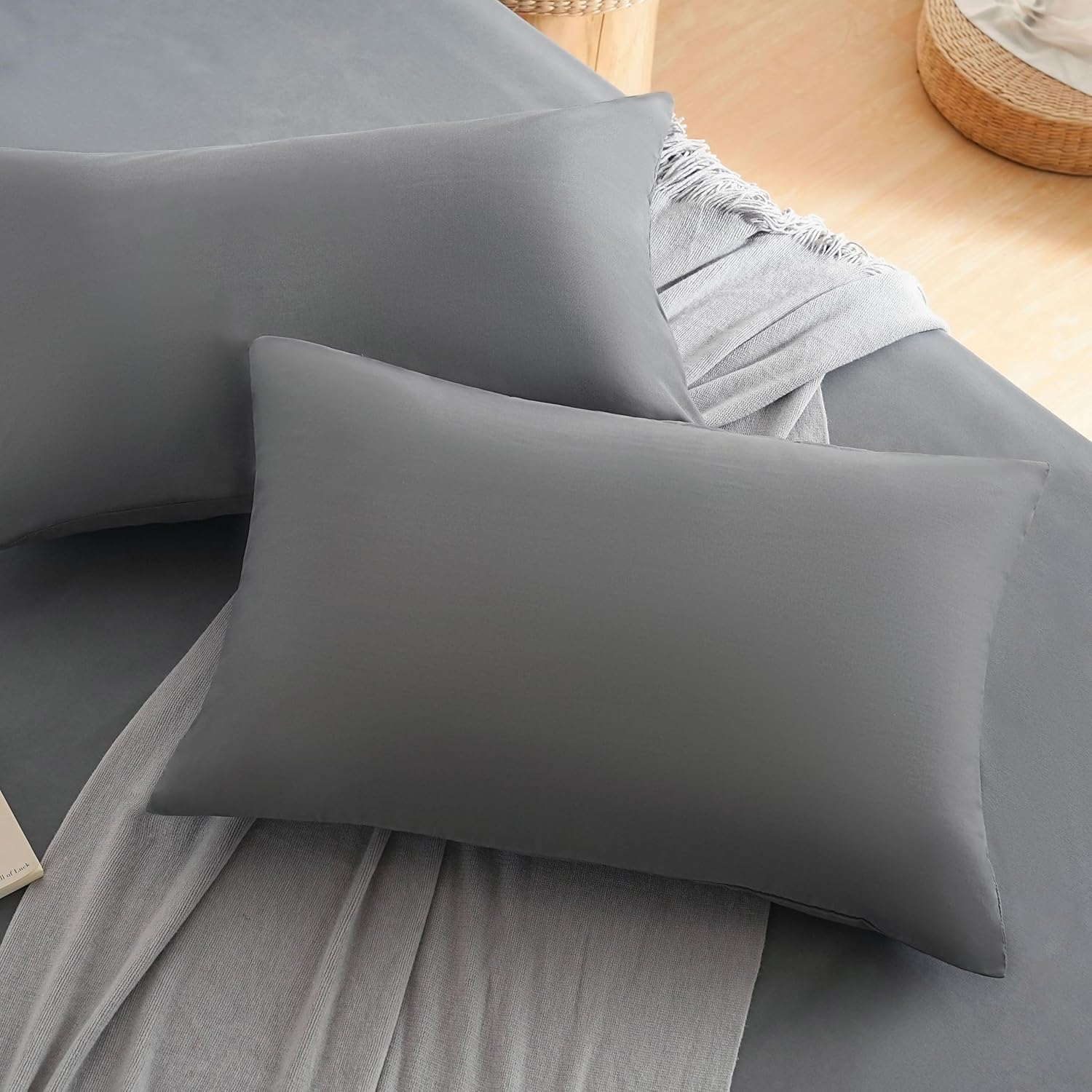 Set of 2- Pillowcases Grey 50x70cm Pillowcase with A Zipper in Microfiber 3