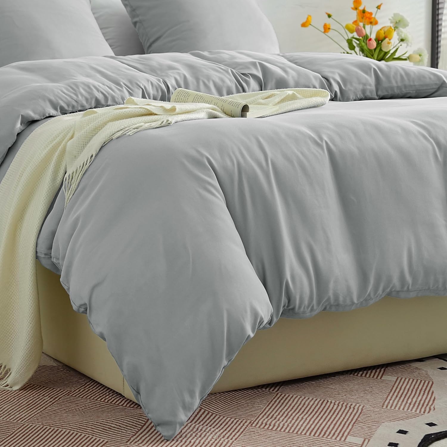 Lightweight Duvet Cover Sets 200x200 cm Zipper 3 Pieces Microfiber 80 Threads/cm² + 2 Pillowcases 65x65 cm Adult 2 Person Bedding Set Soft Bedding Set 5