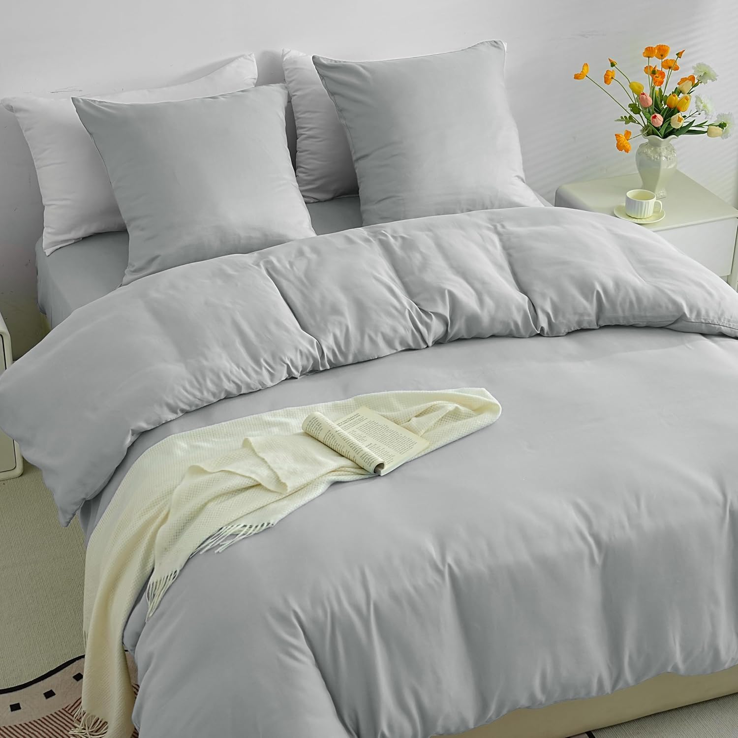 Lightweight Duvet Cover Sets 200x200 cm Zipper 3 Pieces Microfiber 80 Threads/cm² + 2 Pillowcases 65x65 cm Adult 2 Person Bedding Set Soft Bedding Set 4