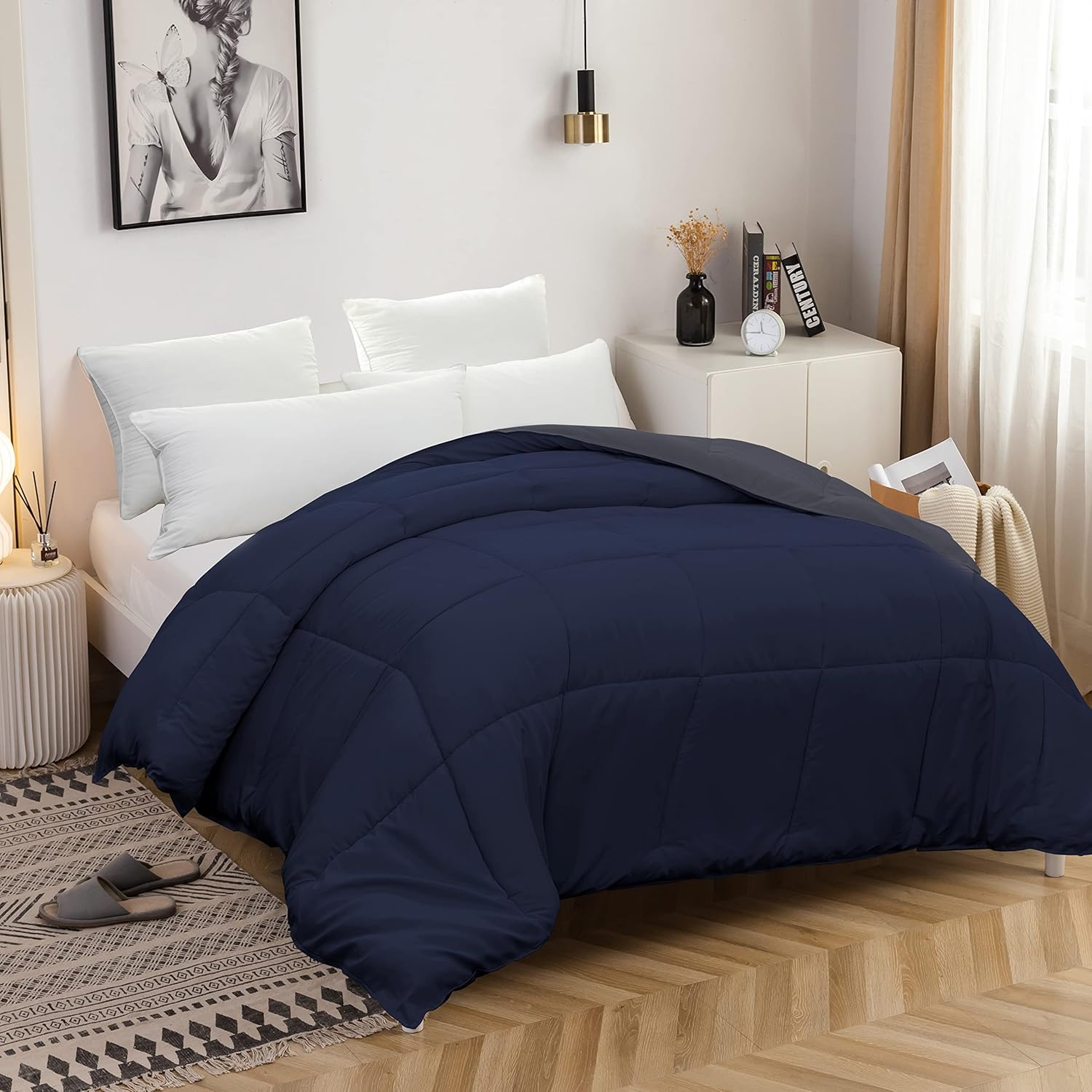 AYSW Two-Tone Duvet Warm in winter 450g/m² Thick 220x240cm Hypoallergenic Two-Tone Navy + Dark Grey Bed Duvet All Seasons Reversible 2 Person Comforter 2